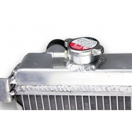 Aluminiowa chłodnica FIAT 128 ABARTH i wentylator ekranem