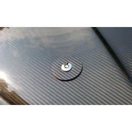 "Aérocatch" hood attached to key